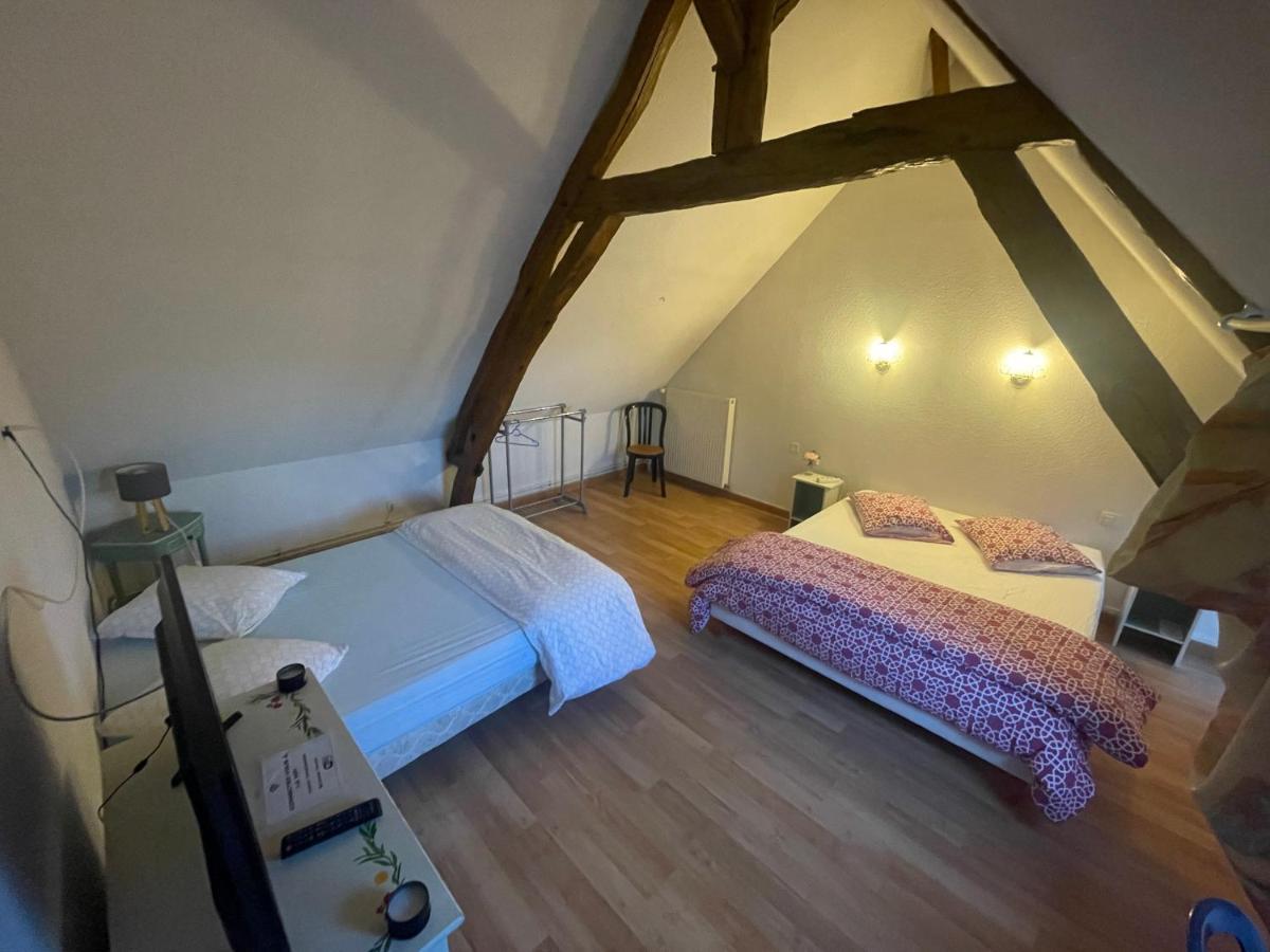 L'Auberge L'Oree Du Bois Aillieres-Beauvoir Exteriör bild